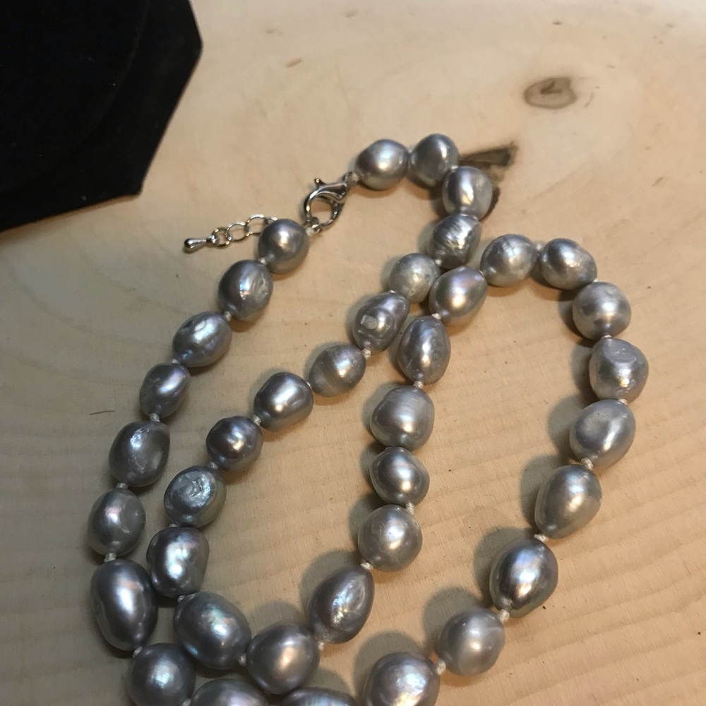 Genuine cultured pearl necklace.